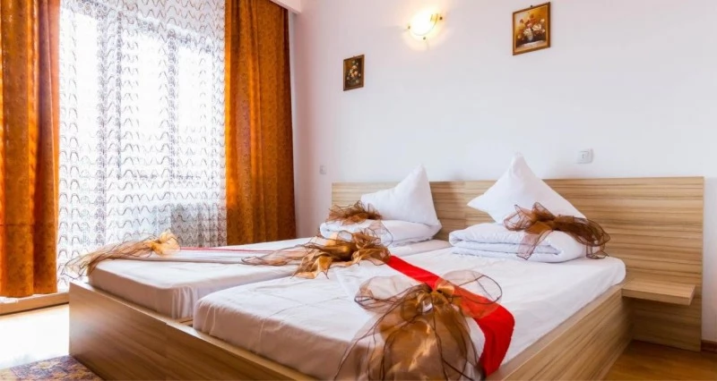 Păltiniș Cazare | Motel (K1494-60) Imaginea poate fi supusă drepturilor de autor. Se recomandă contactarea titularului drepturilor.