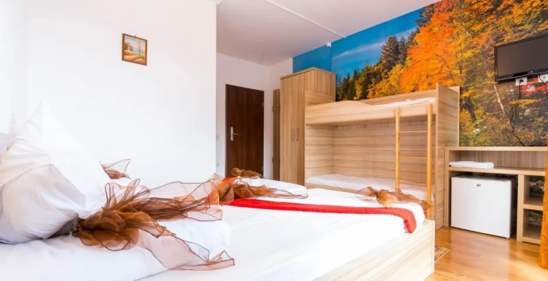 Păltiniș Cazare | Motel (K1494-62) Imaginea poate fi supusă drepturilor de autor. Se recomandă contactarea titularului drepturilor.