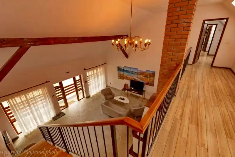 Comandău Cazare | Motel (K1222-12) Imaginea poate fi supusă drepturilor de autor. Se recomandă contactarea titularului drepturilor.