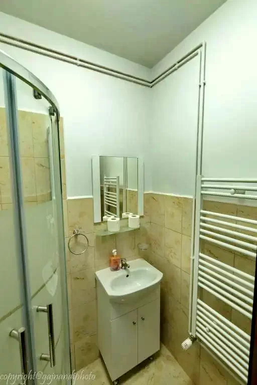 Comandău Cazare | Motel (K1222-16) Imaginea poate fi supusă drepturilor de autor. Se recomandă contactarea titularului drepturilor.