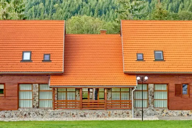 Comandău Cazare | Motel (K1222-41) Imaginea poate fi supusă drepturilor de autor. Se recomandă contactarea titularului drepturilor.