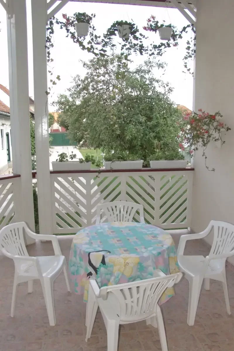 Cârța Cazare | Motel (K0123-7) Imaginea poate fi supusă drepturilor de autor. Se recomandă contactarea titularului drepturilor.