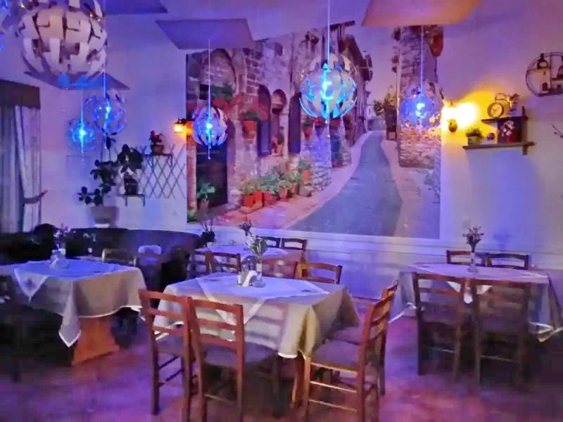 Cârța Cazare | Motel (K0123-10) Imaginea poate fi supusă drepturilor de autor. Se recomandă contactarea titularului drepturilor.