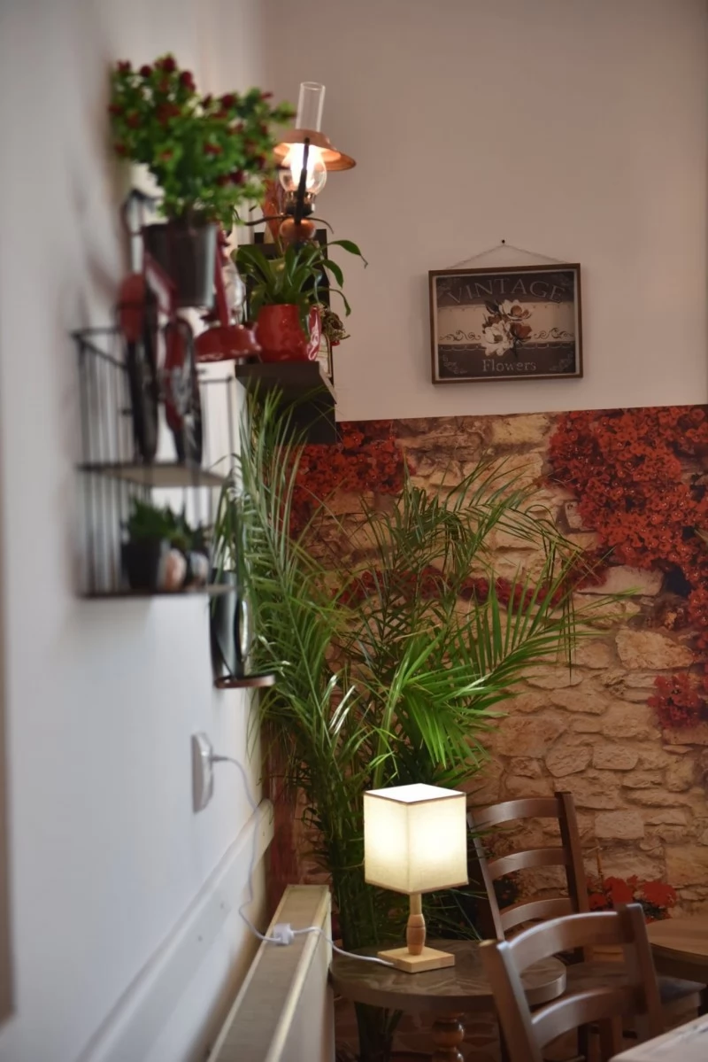 Cârța Cazare | Motel (K0123-35) Imaginea poate fi supusă drepturilor de autor. Se recomandă contactarea titularului drepturilor.