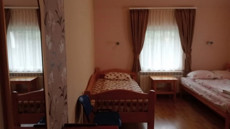 Cârța Cazare | Motel (K0123-44) Imaginea poate fi supusă drepturilor de autor. Se recomandă contactarea titularului drepturilor.