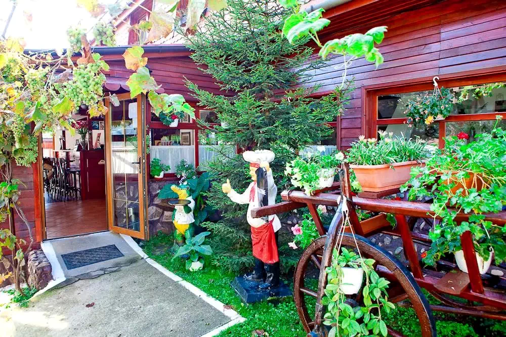 Bazna Cazare | Motel (K1181-24) Imaginea poate fi supusă drepturilor de autor. Se recomandă contactarea titularului drepturilor.