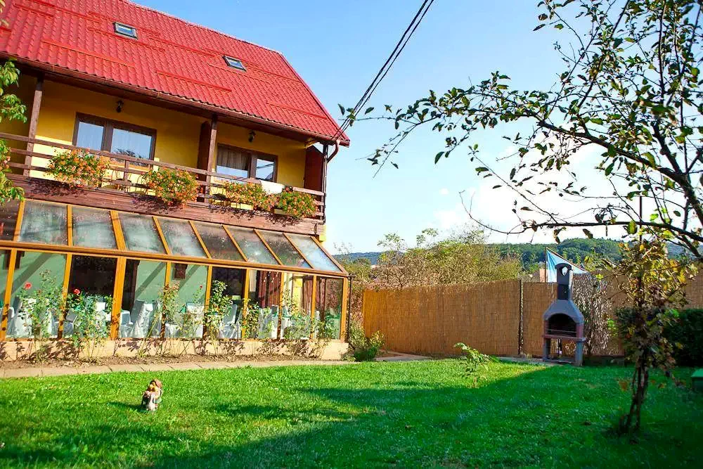 Bazna Cazare | Motel (K1181-33) Imaginea poate fi supusă drepturilor de autor. Se recomandă contactarea titularului drepturilor.