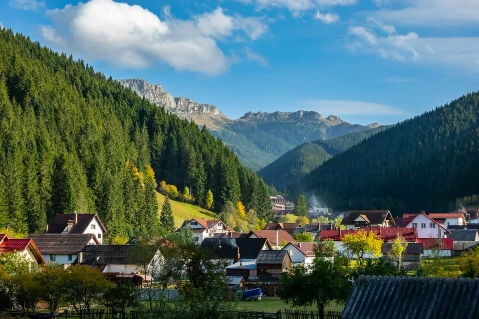 Moieciu de Sus Cazare | Motel (K1581-1) Imaginea poate fi supusă drepturilor de autor. Se recomandă contactarea titularului drepturilor.