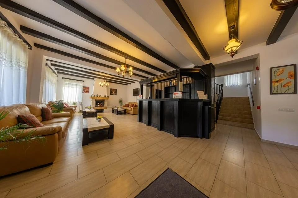 Moieciu de Sus Cazare | Motel (K1581-2) Imaginea poate fi supusă drepturilor de autor. Se recomandă contactarea titularului drepturilor.