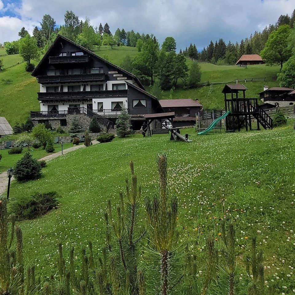 Felsőmoécs Szállás | Motel (K1581-67) A kép szerzői jogvédelem alatt állhat. Javasolt a kapcsolatfelvétel a jog tulajdonossal.