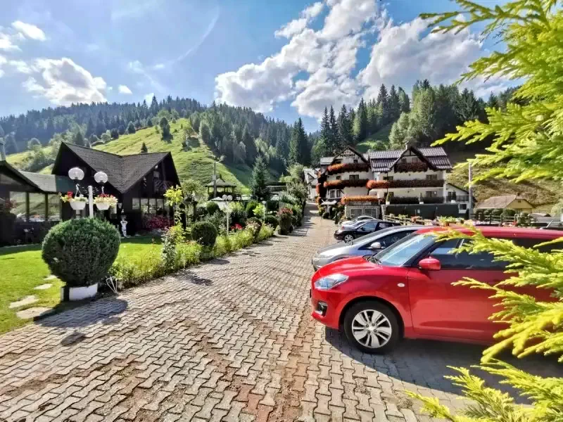 Moieciu de Sus Cazare | Pensiune (K1372-3) Imaginea poate fi supusă drepturilor de autor. Se recomandă contactarea titularului drepturilor.