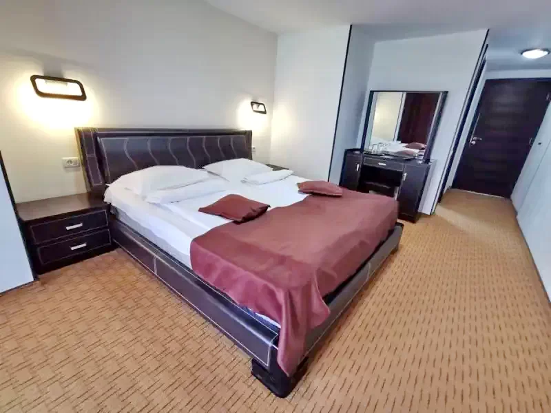 Moieciu de Sus Cazare | Motel (K1372-14) Imaginea poate fi supusă drepturilor de autor. Se recomandă contactarea titularului drepturilor.