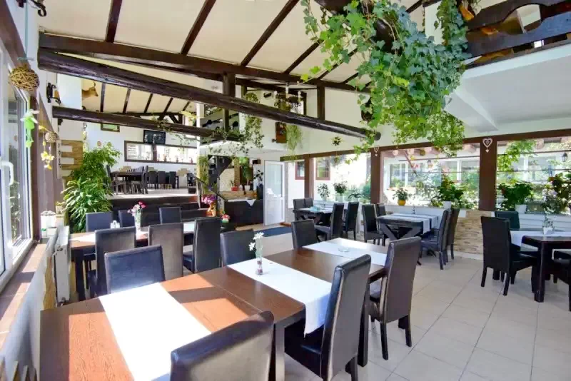 Moieciu de Sus Cazare | Pensiune (K1372-17) Imaginea poate fi supusă drepturilor de autor. Se recomandă contactarea titularului drepturilor.