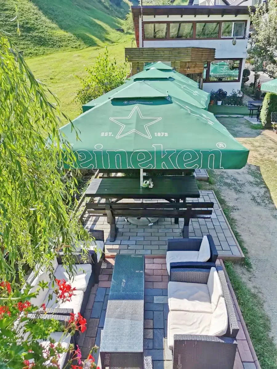 Moieciu de Sus Cazare | Motel (K1372-21) Imaginea poate fi supusă drepturilor de autor. Se recomandă contactarea titularului drepturilor.