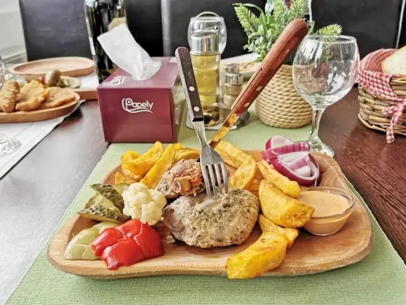 Moieciu de Sus Cazare | Motel (K1372-38) Imaginea poate fi supusă drepturilor de autor. Se recomandă contactarea titularului drepturilor.