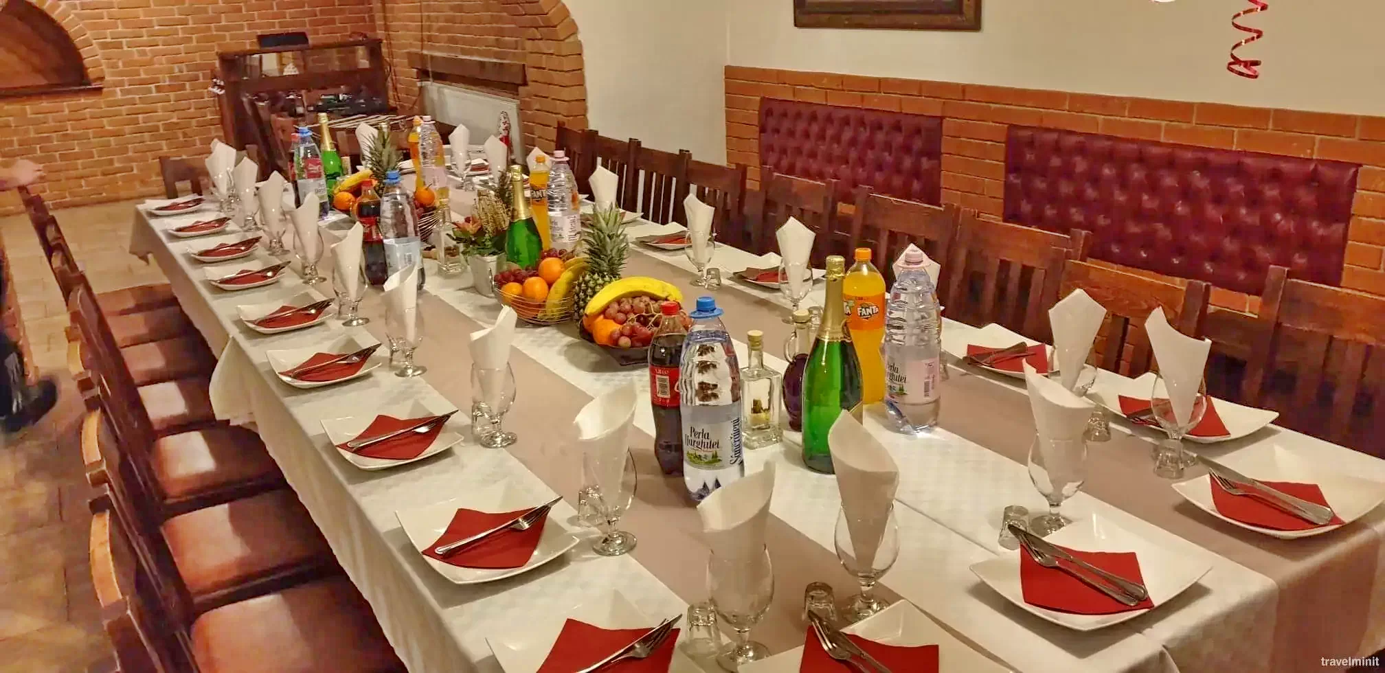 Lupeni Cazare | Motel (K0357-12) Imaginea poate fi supusă drepturilor de autor. Se recomandă contactarea titularului drepturilor.