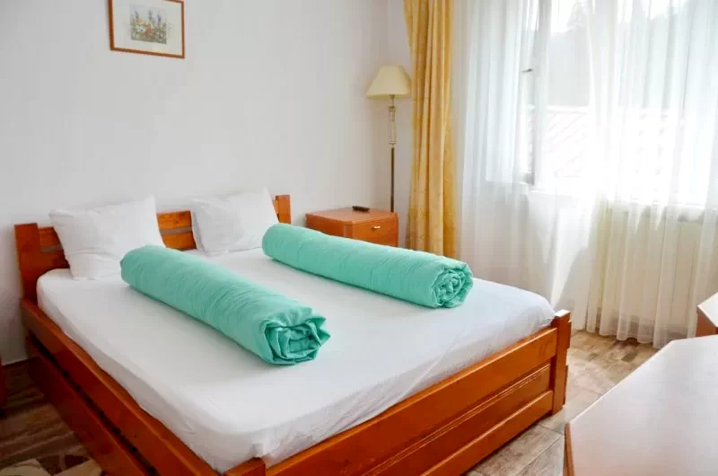 Stâna de Vale Cazare | Camping / Popas turistic (K0948-2) Imaginea poate fi supusă drepturilor de autor. Se recomandă contactarea titularului drepturilor.