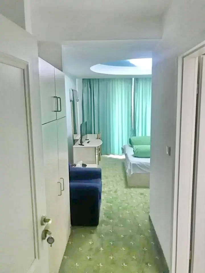 Stâna de Vale Cazare | Hotel*** (K0828-8) Imaginea poate fi supusă drepturilor de autor. Se recomandă contactarea titularului drepturilor. Stâna de Vale Cazare | Hotel*** (K0828-8) Imaginea poate fi supusă drepturilor de autor. Se recomandă contactarea titularului drepturilor.