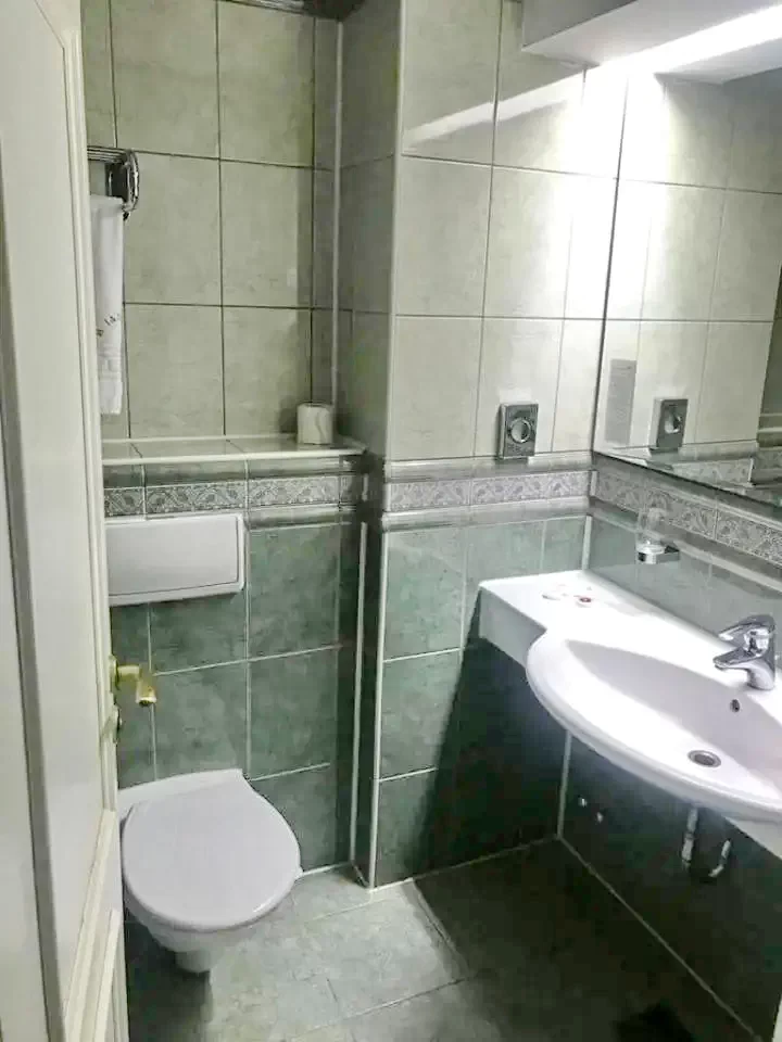 Stâna de Vale Cazare | Pensiune turistică (K0828-15) Imaginea poate fi supusă drepturilor de autor. Se recomandă contactarea titularului drepturilor.