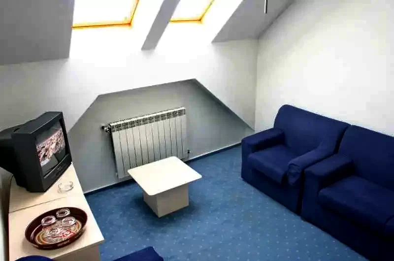 Stâna de Vale Cazare | Hotel*** (K0828-28) Imaginea poate fi supusă drepturilor de autor. Se recomandă contactarea titularului drepturilor. Stâna de Vale Cazare | Hotel*** (K0828-28) Imaginea poate fi supusă drepturilor de autor. Se recomandă contactarea titularului drepturilor.