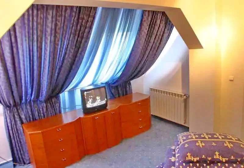 Stâna de Vale Cazare | Hotel*** (K0828-31) Imaginea poate fi supusă drepturilor de autor. Se recomandă contactarea titularului drepturilor. Stâna de Vale Cazare | Hotel*** (K0828-31) Imaginea poate fi supusă drepturilor de autor. Se recomandă contactarea titularului drepturilor.