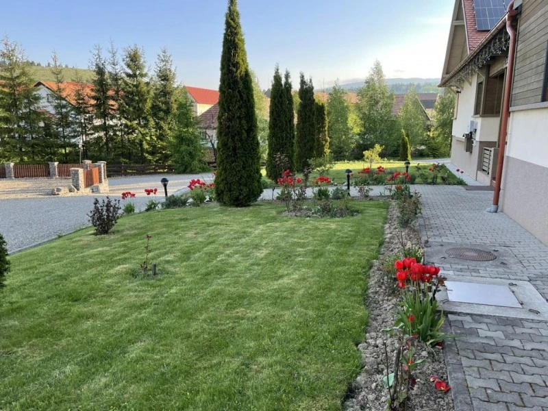 Căpâlnița Cazare | Pensiune (K1240-28) Imaginea poate fi supusă drepturilor de autor. Se recomandă contactarea titularului drepturilor.