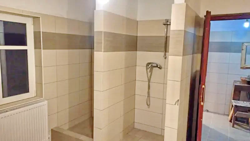 Comandău Cazare | Motel (K1377-35) Imaginea poate fi supusă drepturilor de autor. Se recomandă contactarea titularului drepturilor.