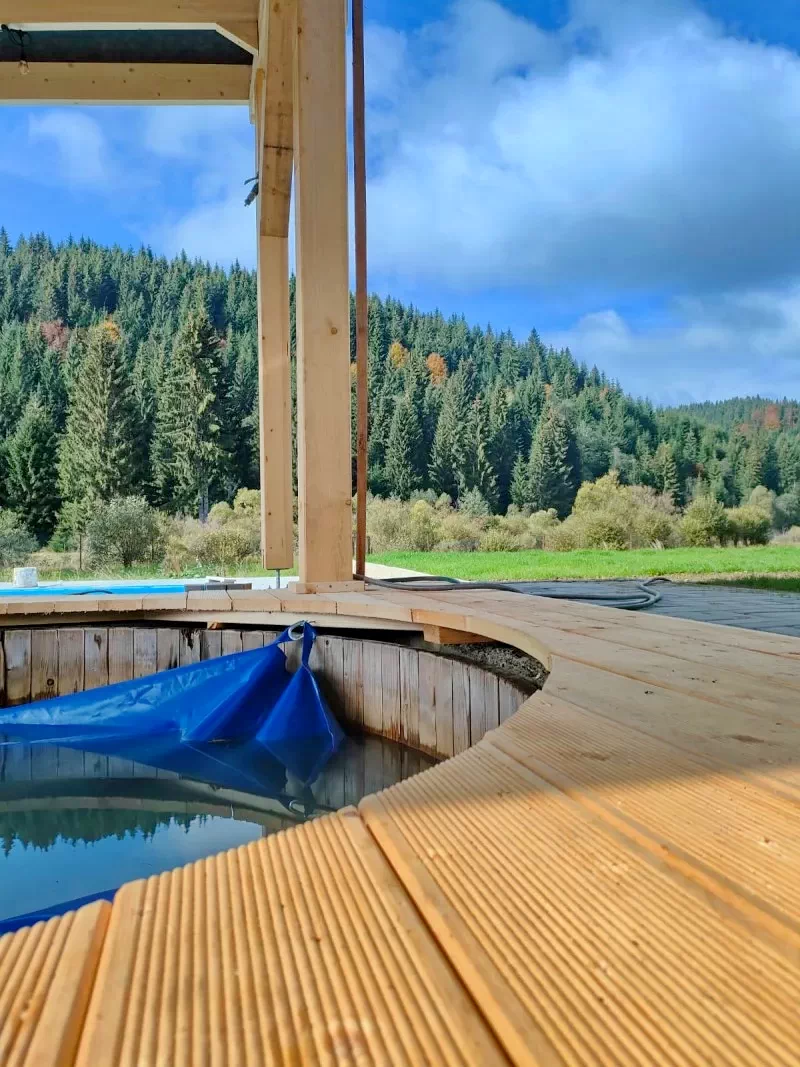 Comandău Cazare | Motel (K1377-48) Imaginea poate fi supusă drepturilor de autor. Se recomandă contactarea titularului drepturilor.