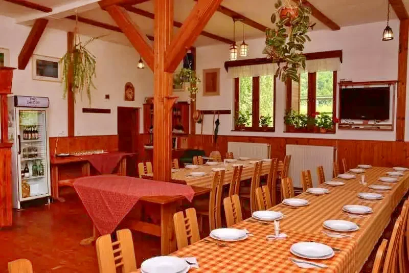 Zeteváralja Szállás | Motel (K1033-5) A kép szerzői jogvédelem alatt állhat. Javasolt a kapcsolatfelvétel a jog tulajdonossal.