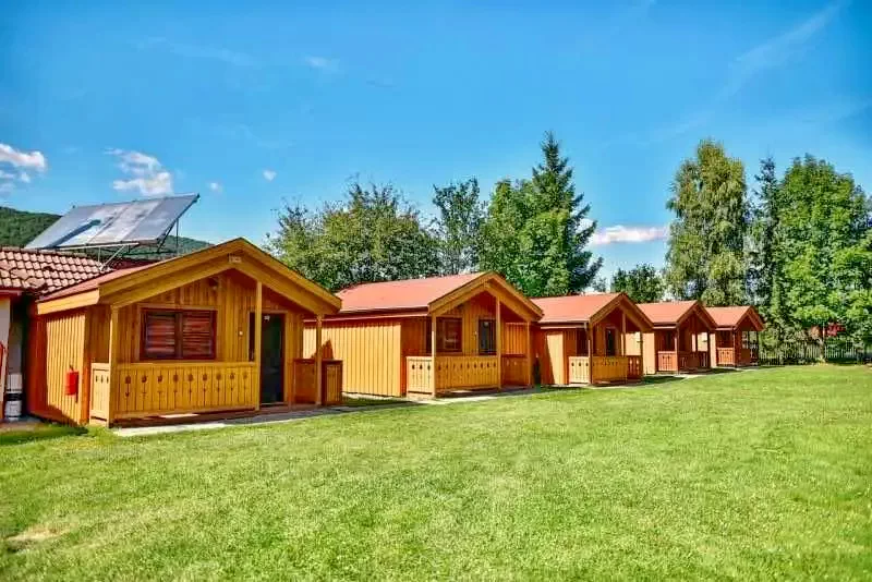 Sub Cetate Cazare | Motel (K1033-16) Imaginea poate fi supusă drepturilor de autor. Se recomandă contactarea titularului drepturilor.