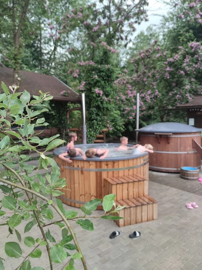 Sub Cetate Cazare | Motel (K1033-55) Imaginea poate fi supusă drepturilor de autor. Se recomandă contactarea titularului drepturilor.