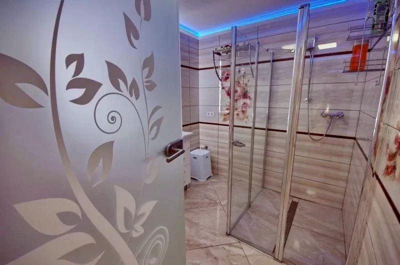 Jula Cazare | Apartament (K1355-12) Imaginea poate fi supusă drepturilor de autor. Se recomandă contactarea titularului drepturilor.