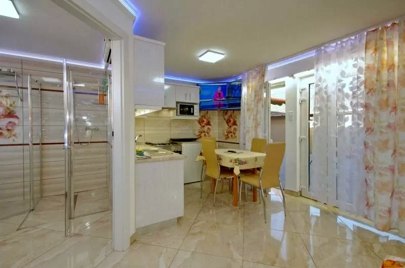 Jula Cazare | Bungalow (K1355-15) Imaginea poate fi supusă drepturilor de autor. Se recomandă contactarea titularului drepturilor.