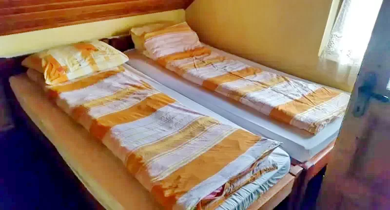 Zetea Cazare | Sat de vacanță (K0515-7) Imaginea poate fi supusă drepturilor de autor. Se recomandă contactarea titularului drepturilor.