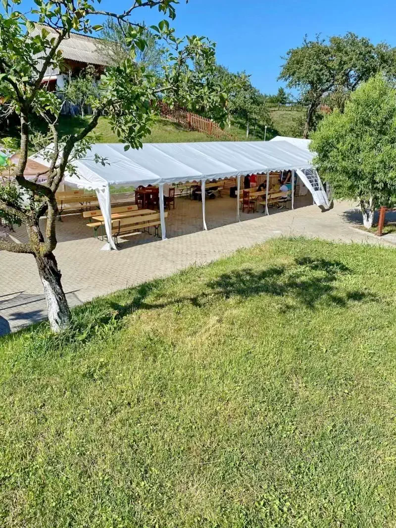 Cernat Cazare | Motel (K0129-23) Imaginea poate fi supusă drepturilor de autor. Se recomandă contactarea titularului drepturilor.