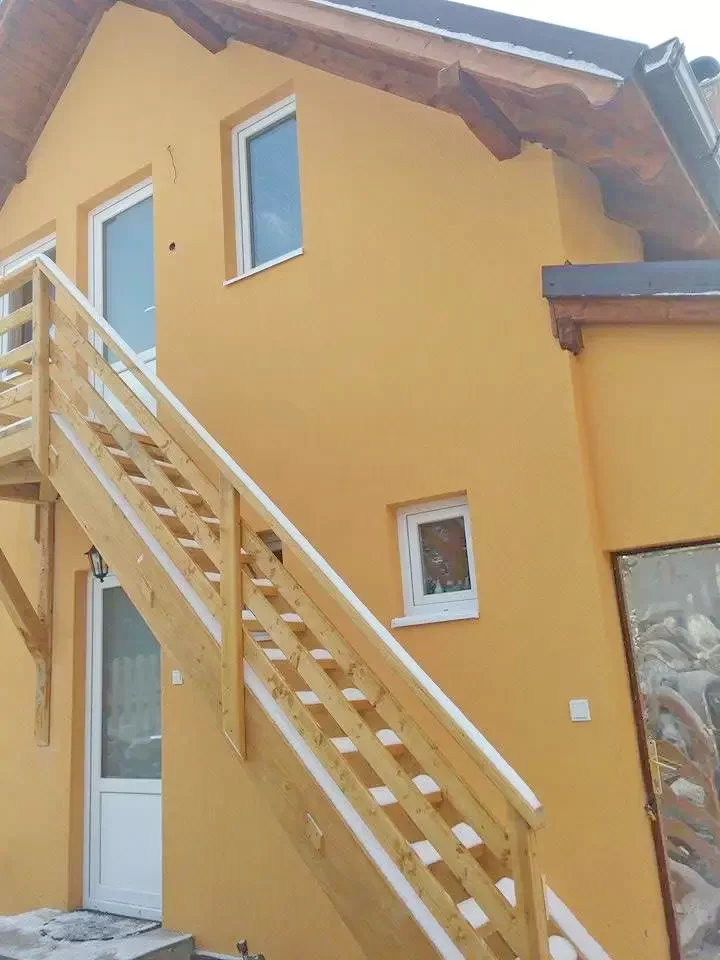 Pasul Bucin Cazare | Motel (K0137-12) Imaginea poate fi supusă drepturilor de autor. Se recomandă contactarea titularului drepturilor.