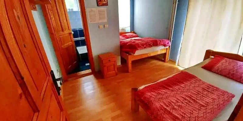 Pasul Bucin Cazare | Motel (K0137-24) Imaginea poate fi supusă drepturilor de autor. Se recomandă contactarea titularului drepturilor.