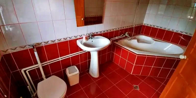 Pasul Bucin Cazare | Pensiune (K0137-29) Imaginea poate fi supusă drepturilor de autor. Se recomandă contactarea titularului drepturilor.