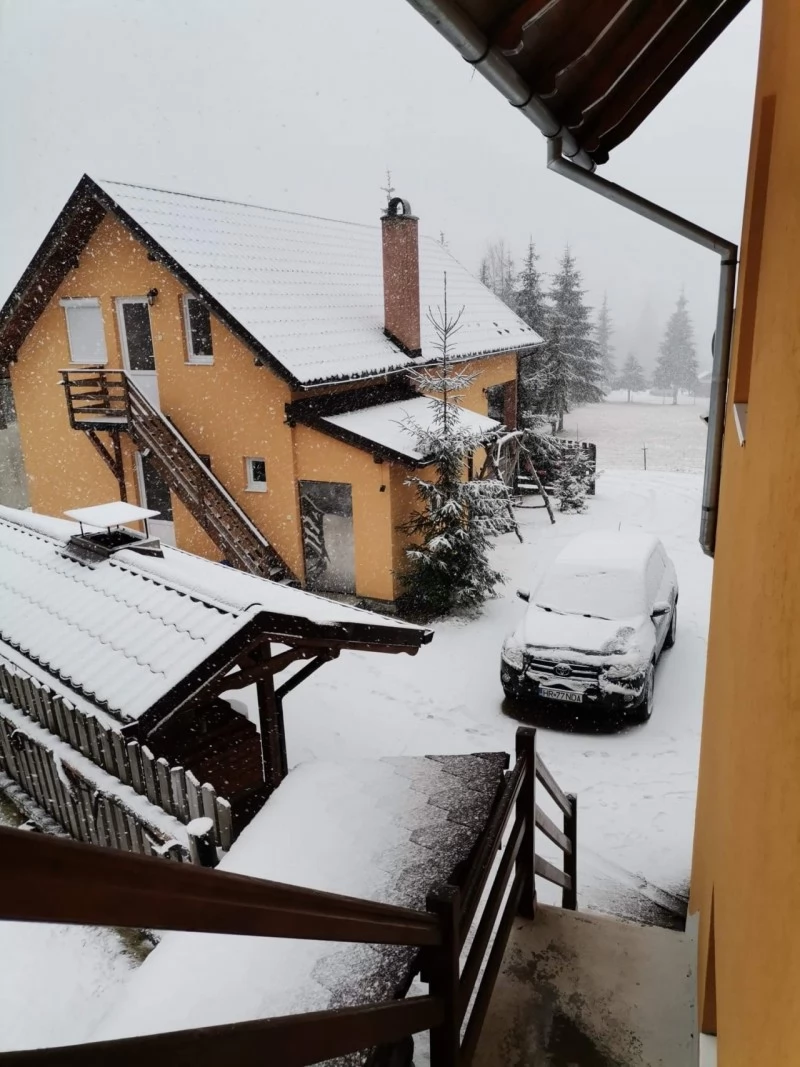 Bucsin-tető Szállás | Motel (K0137-42) A kép szerzői jogvédelem alatt állhat. Javasolt a kapcsolatfelvétel a jog tulajdonossal.