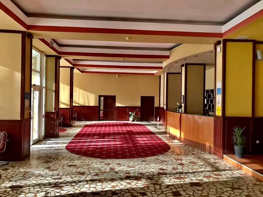 Ceahlău Cazare | Hotel*** (K0539-5) Imaginea poate fi supusă drepturilor de autor. Se recomandă contactarea titularului drepturilor. Ceahlău Cazare | Hotel*** (K0539-5) Imaginea poate fi supusă drepturilor de autor. Se recomandă contactarea titularului drepturilor.