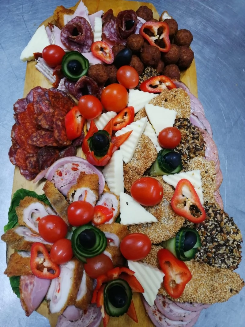 Kovászna Szállás | Motel (K1443-37) A kép szerzői jogvédelem alatt állhat. Javasolt a kapcsolatfelvétel a jog tulajdonossal.