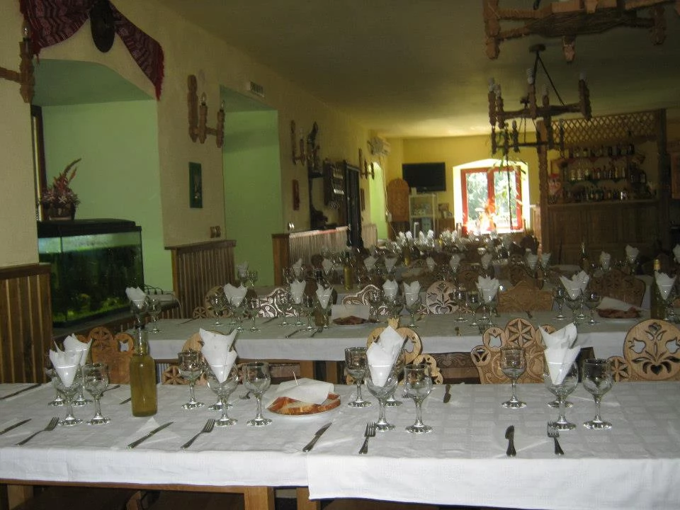 Covasna Cazare | Motel (K1443-40) Imaginea poate fi supusă drepturilor de autor. Se recomandă contactarea titularului drepturilor.