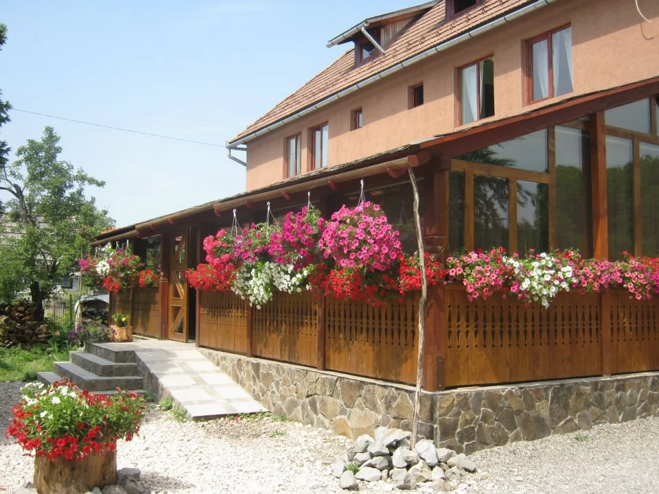 Covasna Cazare | Motel (K1443-43) Imaginea poate fi supusă drepturilor de autor. Se recomandă contactarea titularului drepturilor.