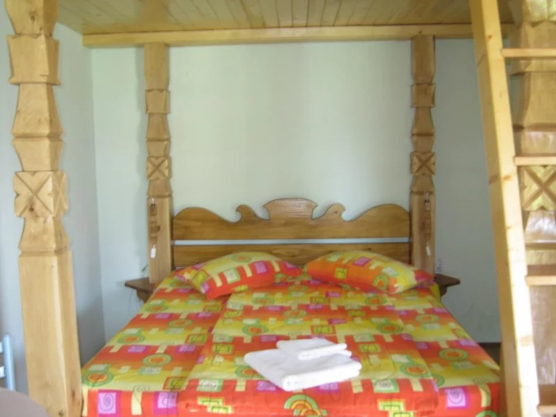 Kovászna Szállás | Motel (K1443-47) A kép szerzői jogvédelem alatt állhat. Javasolt a kapcsolatfelvétel a jog tulajdonossal.