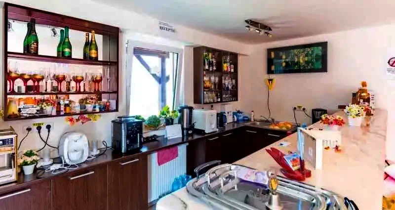 Felsőszombatfalva Szállás | Motel (K0900-5) A kép szerzői jogvédelem alatt állhat. Javasolt a kapcsolatfelvétel a jog tulajdonossal.