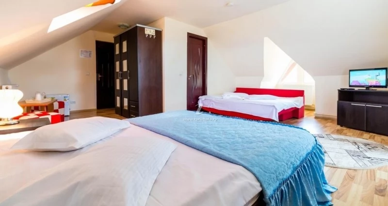 Sâmbăta de Sus Cazare | Motel (K0900-7) Imaginea poate fi supusă drepturilor de autor. Se recomandă contactarea titularului drepturilor.