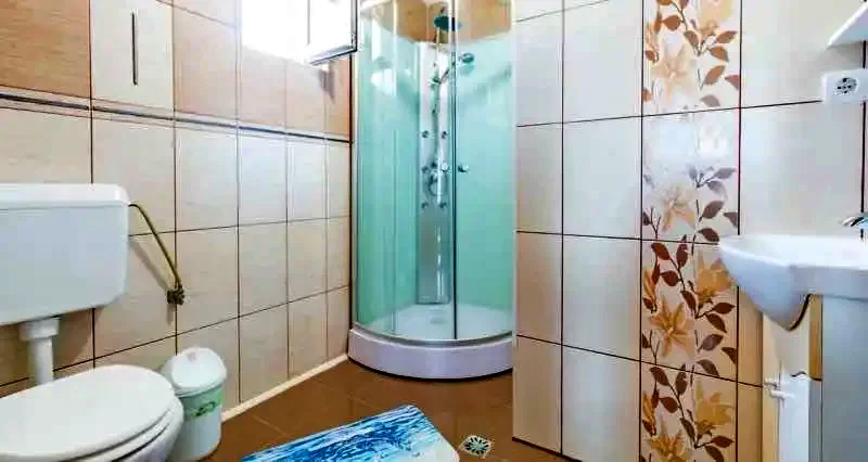 Sâmbăta de Sus Cazare | Motel (K0900-15) Imaginea poate fi supusă drepturilor de autor. Se recomandă contactarea titularului drepturilor.