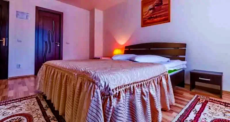 Sâmbăta de Sus Cazare | Motel (K0900-16) Imaginea poate fi supusă drepturilor de autor. Se recomandă contactarea titularului drepturilor.