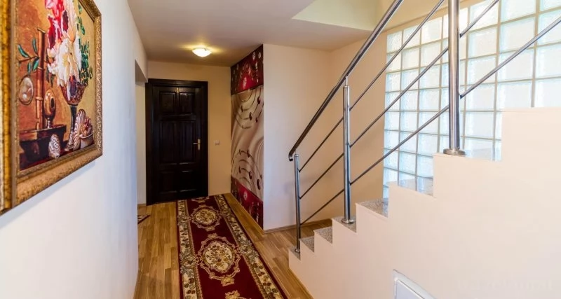 Sâmbăta de Sus Cazare | Motel (K0900-22) Imaginea poate fi supusă drepturilor de autor. Se recomandă contactarea titularului drepturilor.