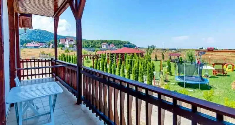 Sâmbăta de Sus Cazare | Motel (K0900-27) Imaginea poate fi supusă drepturilor de autor. Se recomandă contactarea titularului drepturilor.